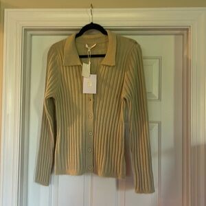 New sweater size L